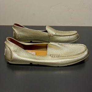 NWOB SPERRY loafers in soft gold